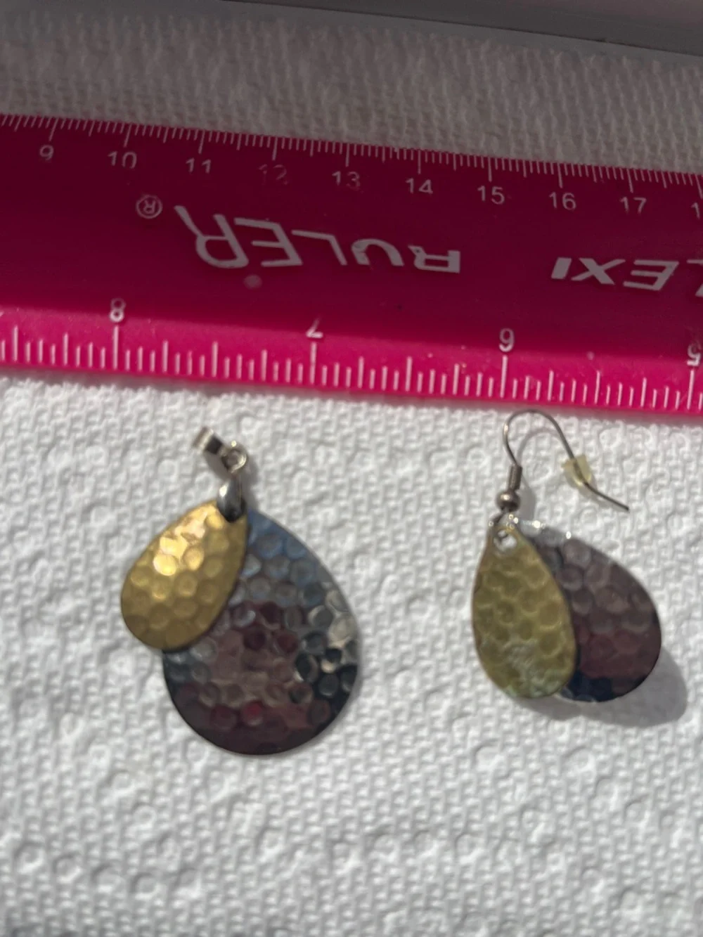 Fishing lure pendant and earrings - Picture 5 of 5